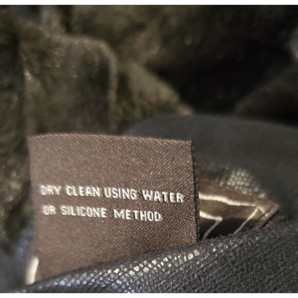 Chi by Falchi Women's Medium Reversible Black/Gray Faux leather and Fur ¾ length - Picture 13 of 13